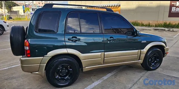 jeepetas y camionetas - Suzuki grand vitara 2001 V6 7