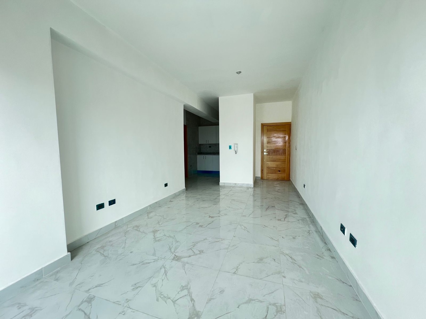 apartamentos - Vendo en el millón piso 6 dos habitaciones dos parqueos techados balcón 2.5 baño 3