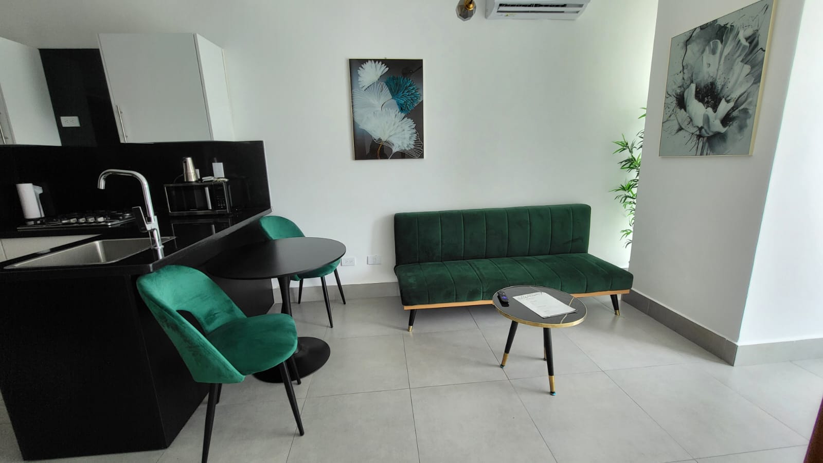 apartamentos - Apartamento en Venta para Inversión en Piantini 0