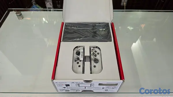 consolas y videojuegos - Nintendo Switch OLED blanco en su caja 2