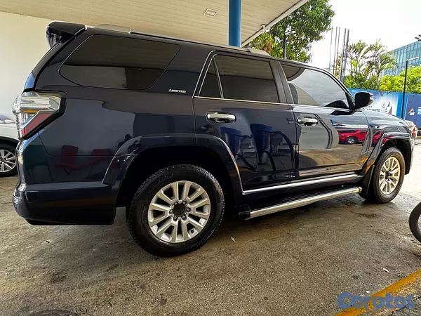 jeepetas y camionetas - TOYOTA 4RUNNER  3