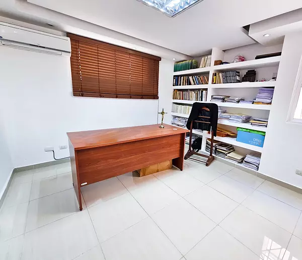 oficinas y locales comerciales - Local en Naco en venta  7