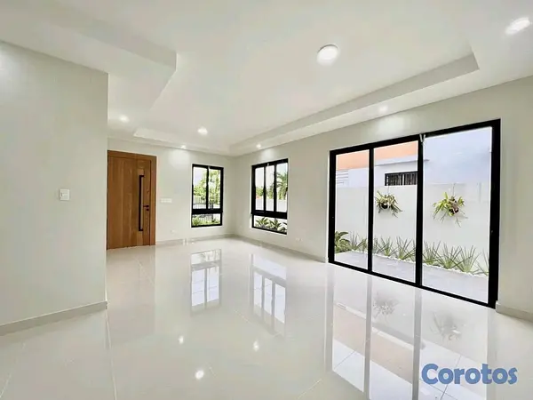 casas - Casa en venta totalmente, nueva lista para mudarse en Beverly Hills, Moca 🏡✨ 3