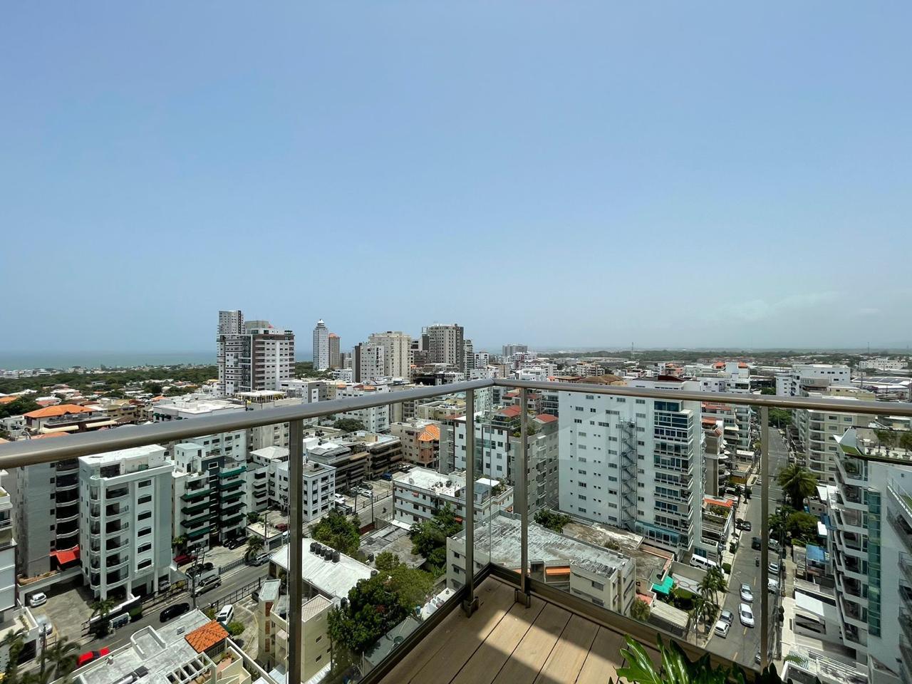 apartamentos - Lujosa torre en El Real, Apartamento en piso alto  2