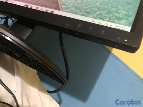 computadoras y laptops - Monitor Lenovo ThinkVision 19.5" (Panel IPS) 7