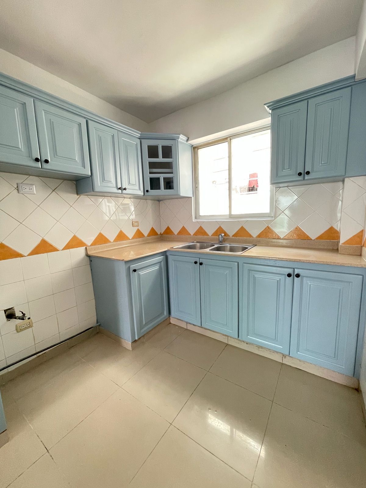 apartamentos - En venta apartamento de 3 habitaciones en sector L 4