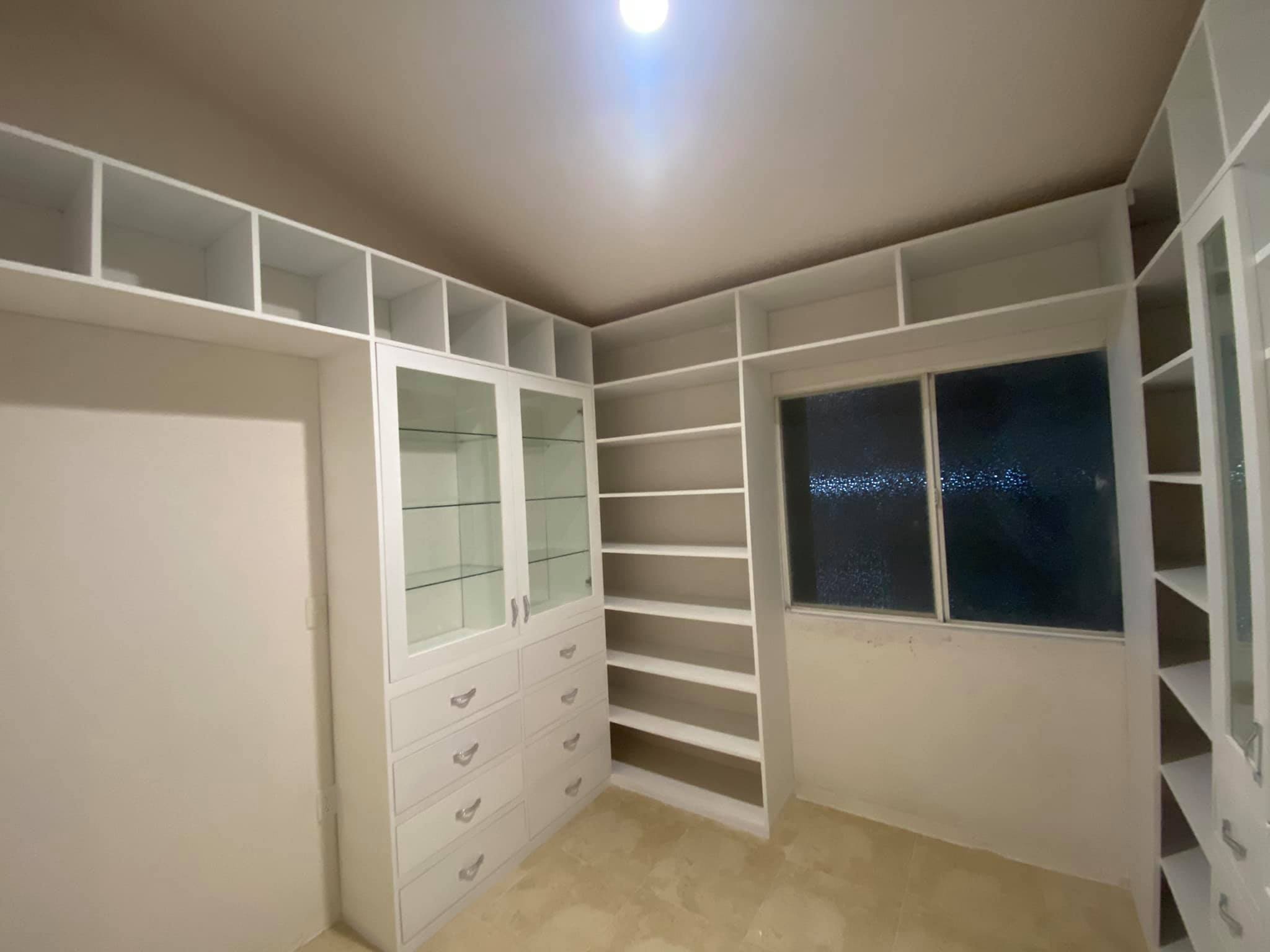 muebles y colchones - Walking closet 