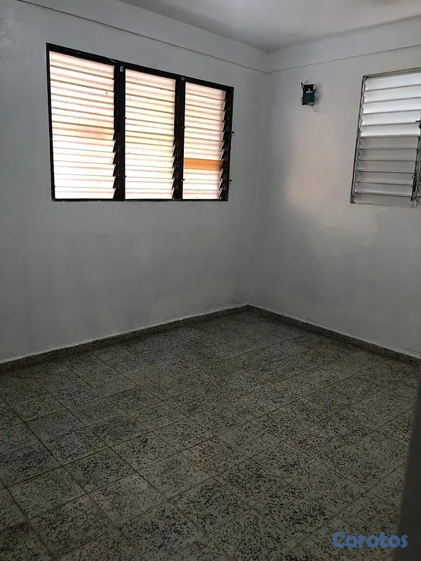 casas - 
VENDO CASA EN MOCA
NEGOCIABLE
TÍTULO AL DIA 


 13