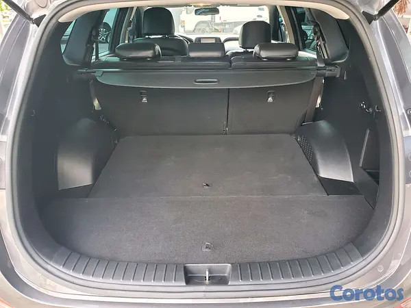 jeepetas y camionetas - Hyundai Santa Fe SE 2020 9