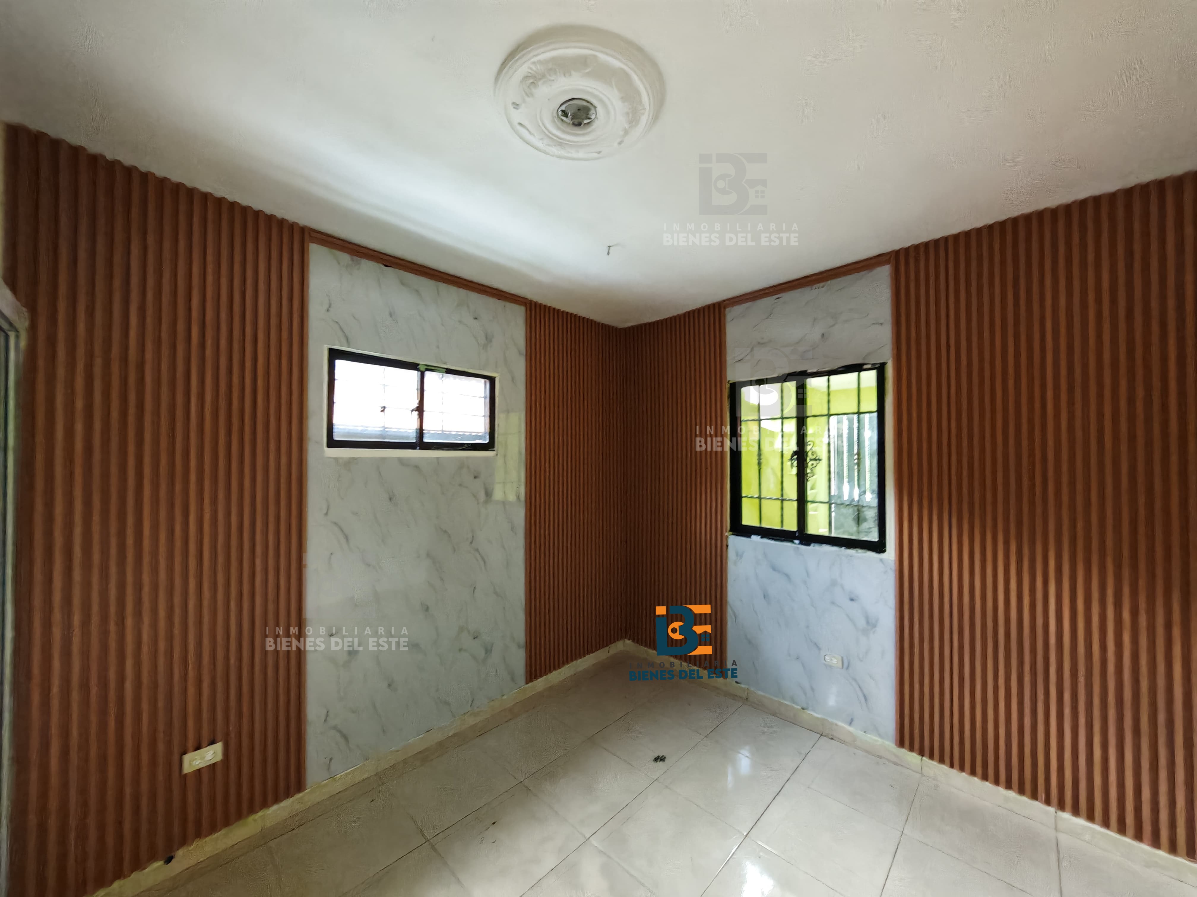 casas - Se Vende Casa, ubicada en San Isidro con patio 4