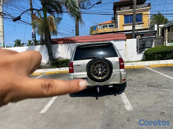 jeepetas y camionetas - Toyota rav4 2003 3