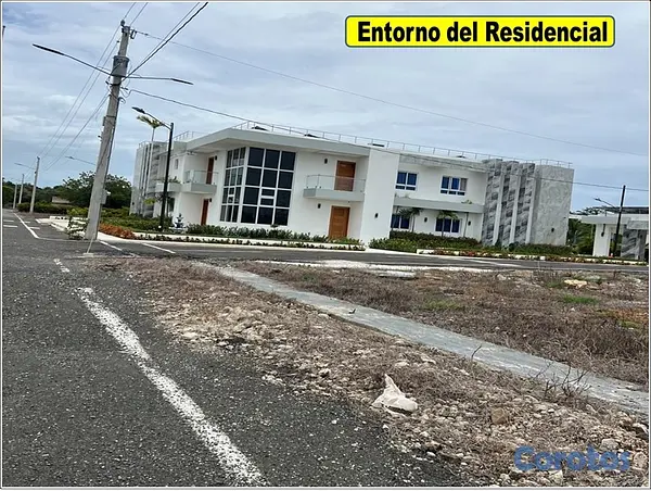 solares y terrenos - Vendo Solar en JUAN DOLIO, 817 Mts.2, POR LA SALID 8