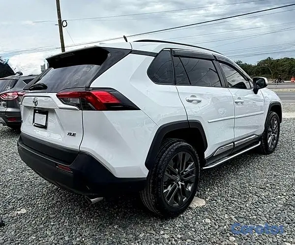 jeepetas y camionetas - Toyota RAV4 XLE Premium 2023 5