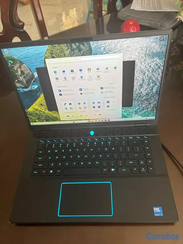 computadoras y laptops - Alienware M16 R2 intel ultra 7 155H rtx 4060 1tb 16gb ram ddr5 8