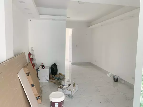 oficinas y locales comerciales - Local céntrico en los Prados 4