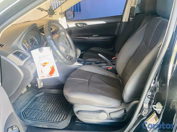 carros - Nissan Sentra 2018 15