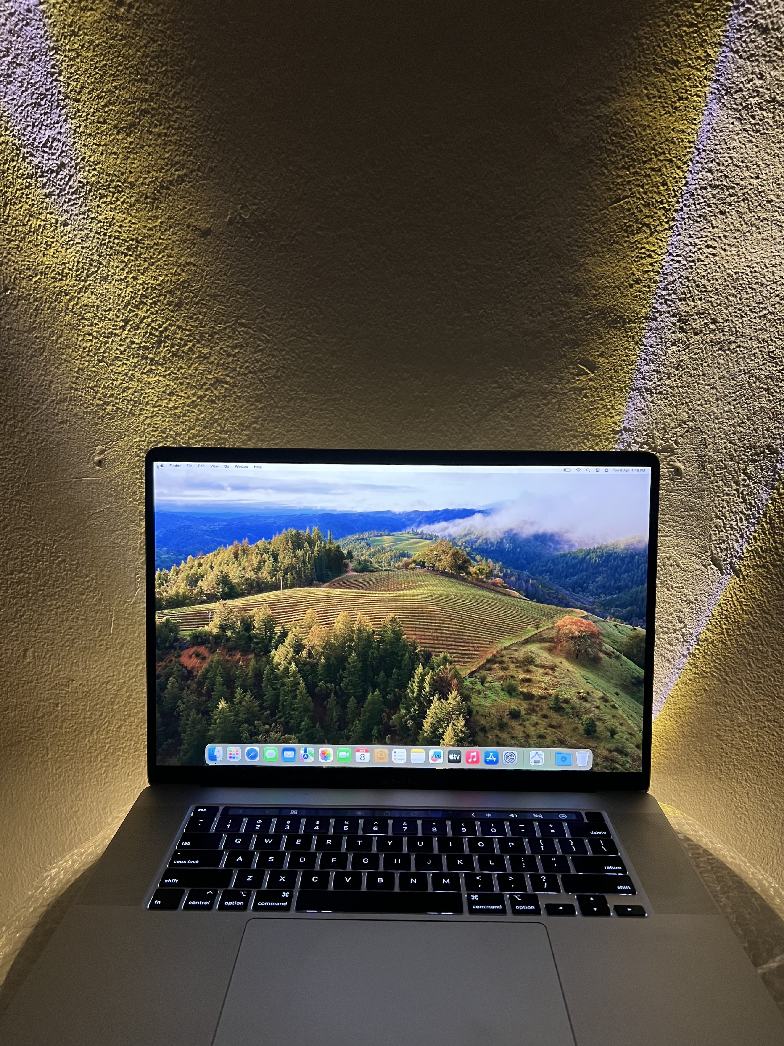 computadoras y laptops - MacBook Pro 2019 i7 de 16 pulgadas 