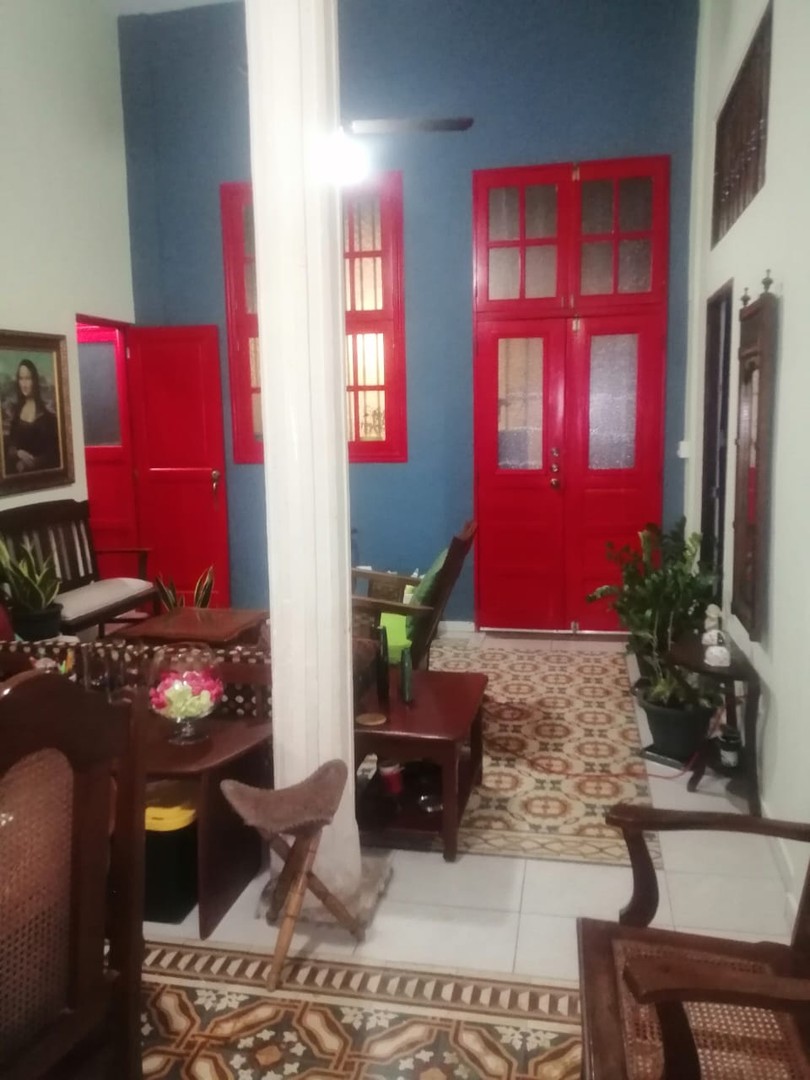 apartamentos - Venta de Edificio de 3 niveles en Zona Colonial 8