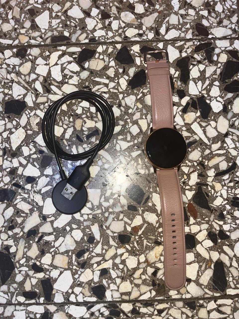otros electronicos - Smart watch Samsung Active2 original (precio ligeramente negociable) 0