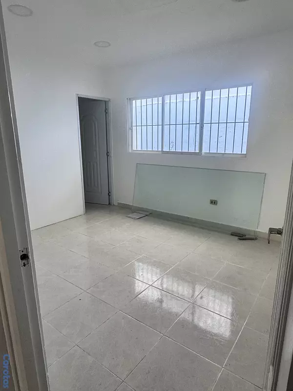 oficinas y locales comerciales - LOCAL COMERCIAL MIRADOR NORTE 8