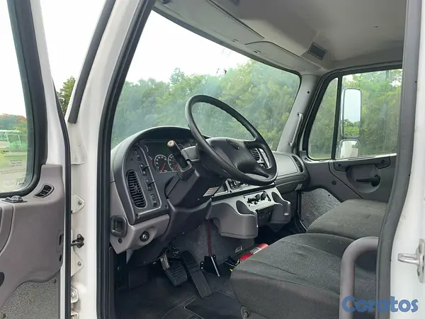 camiones y vehiculos pesados - FREIGHTLINER M2 106 2017 7