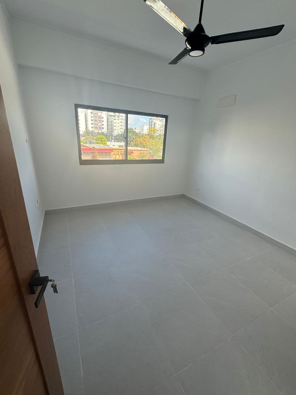 apartamentos - Alquiló mirador sur tres hab tres parqueo 3.5 baño 1