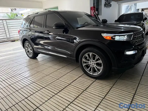 jeepetas y camionetas - Ford Explorer Limited 2022 con garantía de la casa vigente  4
