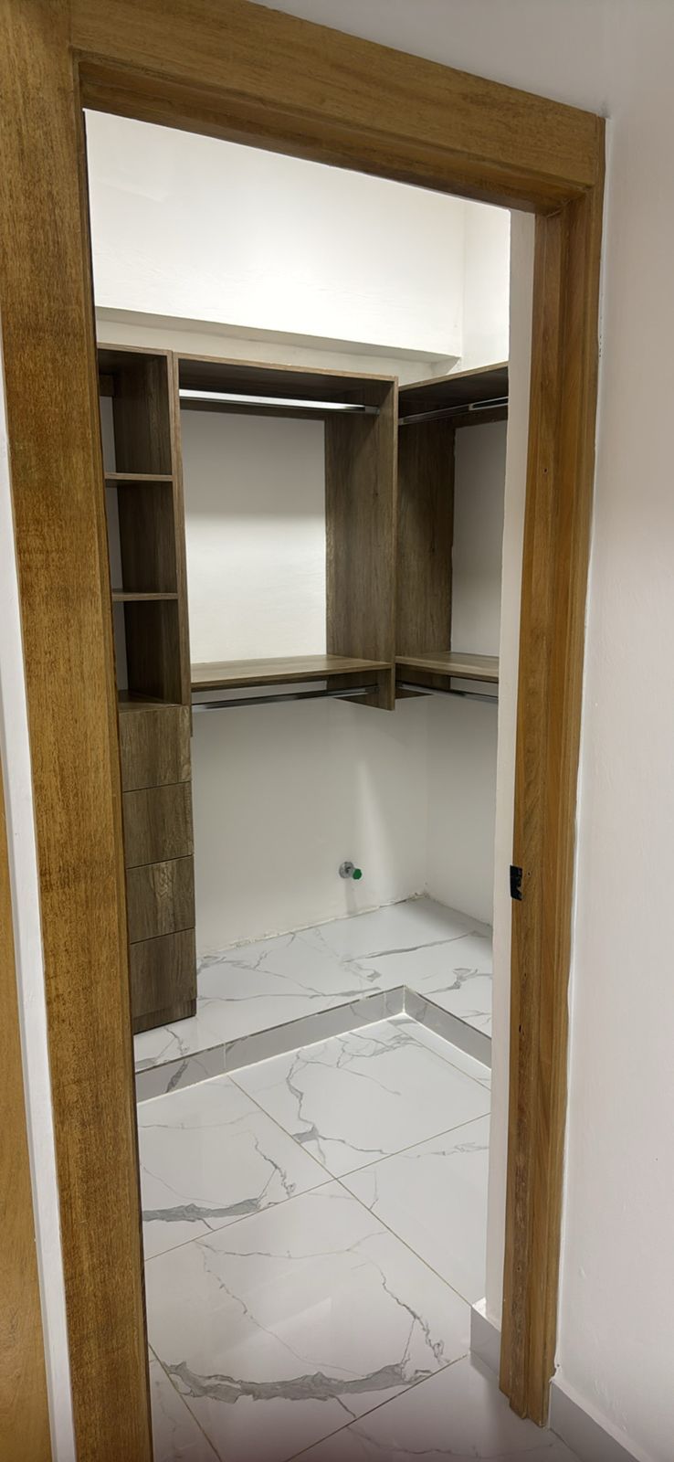 apartamentos - Alquiló independencia dos hab dos baños parqueo  8