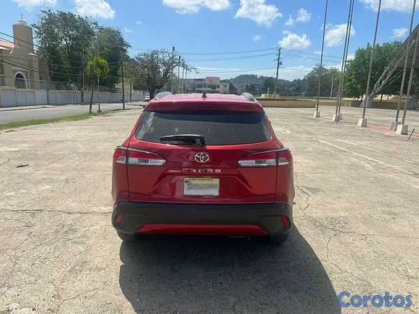 jeepetas y camionetas - Toyota Corolla cross 2022 cómo nueva 8