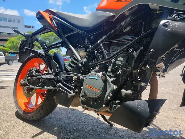 motores y pasolas - KTM Duke 200 2023 2
