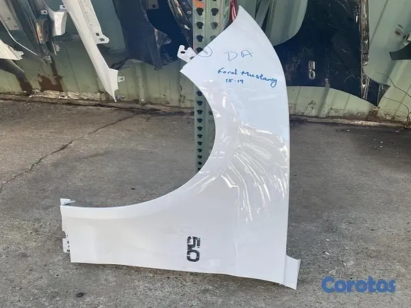 accesorios para vehiculos - Vendo 2019 Ford Mustang guardalodo fender  2