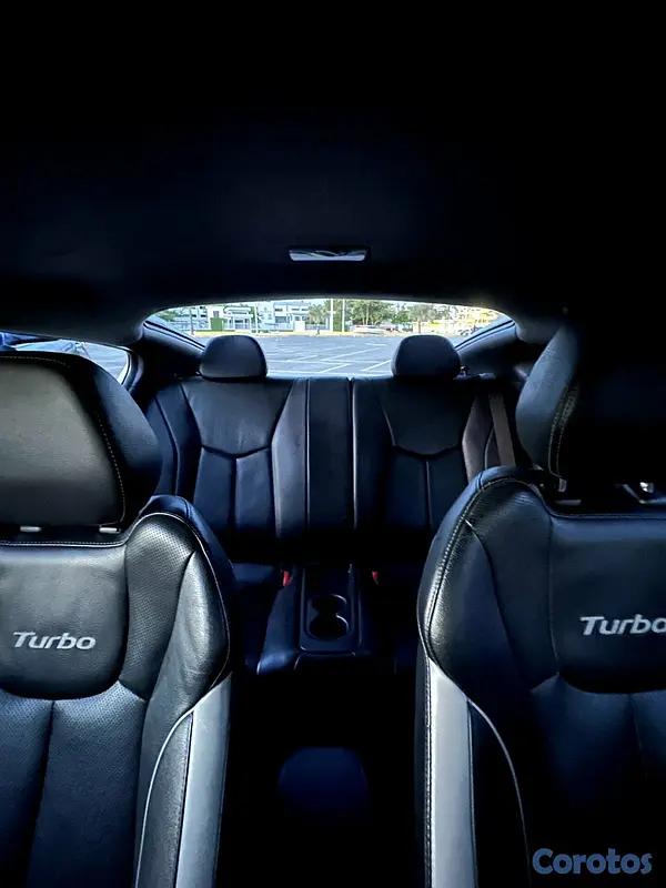 carros - Veloster Turbo 10