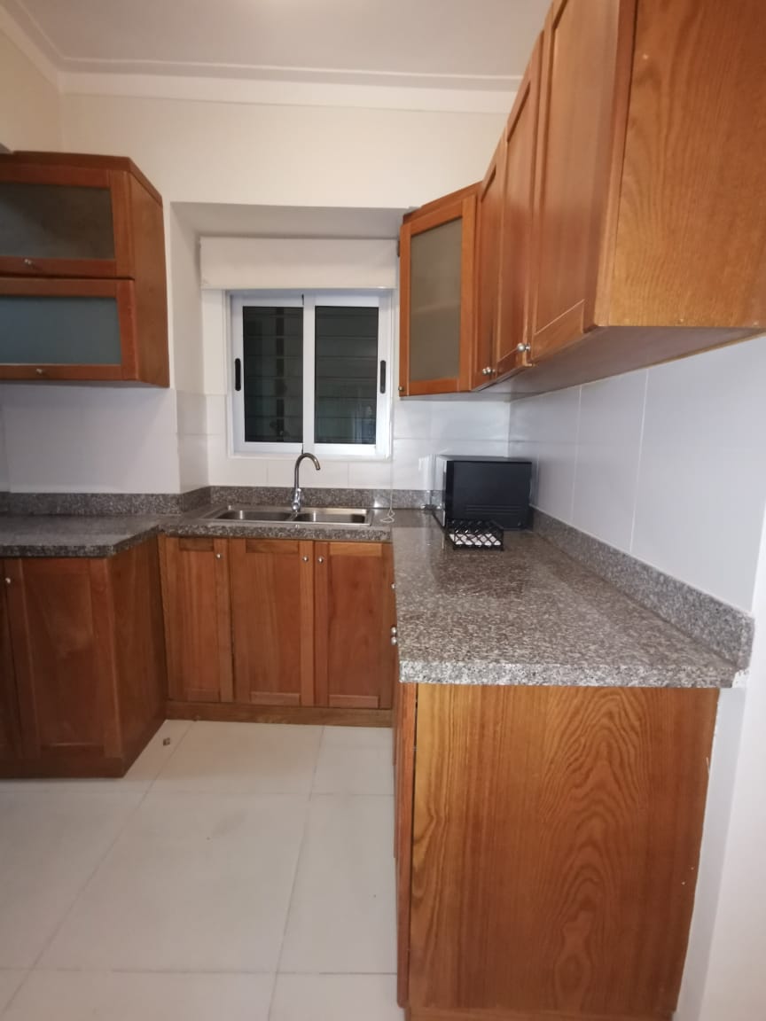 apartamentos - ALQUILO APART. AMUEBLADO EN EVARISTO PROX 27 2