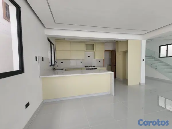 casas - venta de espectacular casa con piscina en la autopista de san isidro  16