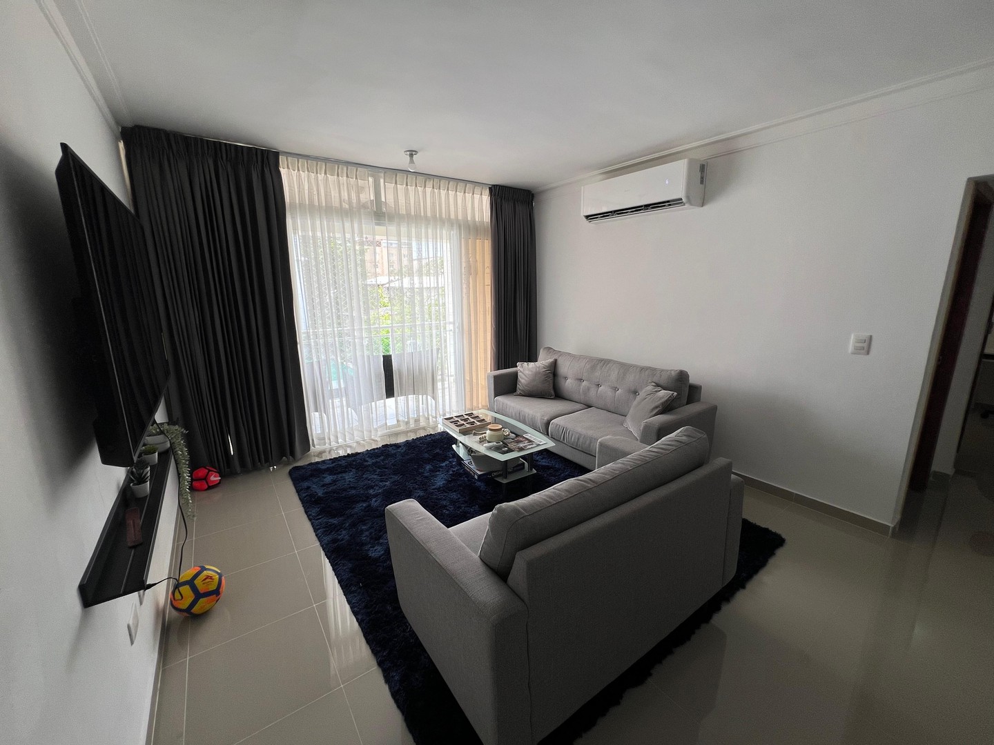 apartamentos - Arroyo Hondo
Alquilo apartamento  amueblado de 2 habi en Arroyo Hondo USD$1,200 3