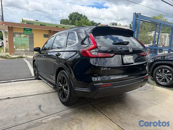 jeepetas y camionetas - Honda Cr-v 2023 como nueva, único dueño  3