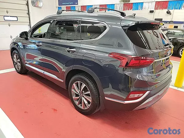 jeepetas y camionetas - hiunday santa fe 2022 5