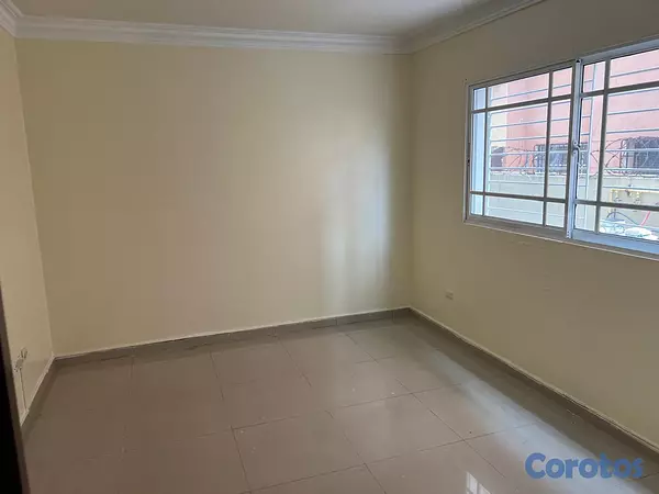 apartamentos - OFERTA POR LAS MADRES en CORALES DEL SUR, APTO de 3 HABS., 120 Mts.2, 1er. Nivel 5