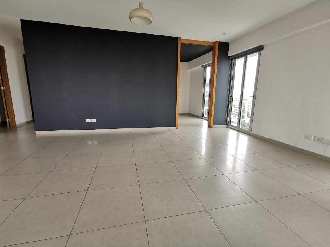 apartamentos - Apartamento en alquiler con línea blanca, Piantini!!
153 metros
 Piso 10
1800usd 3
