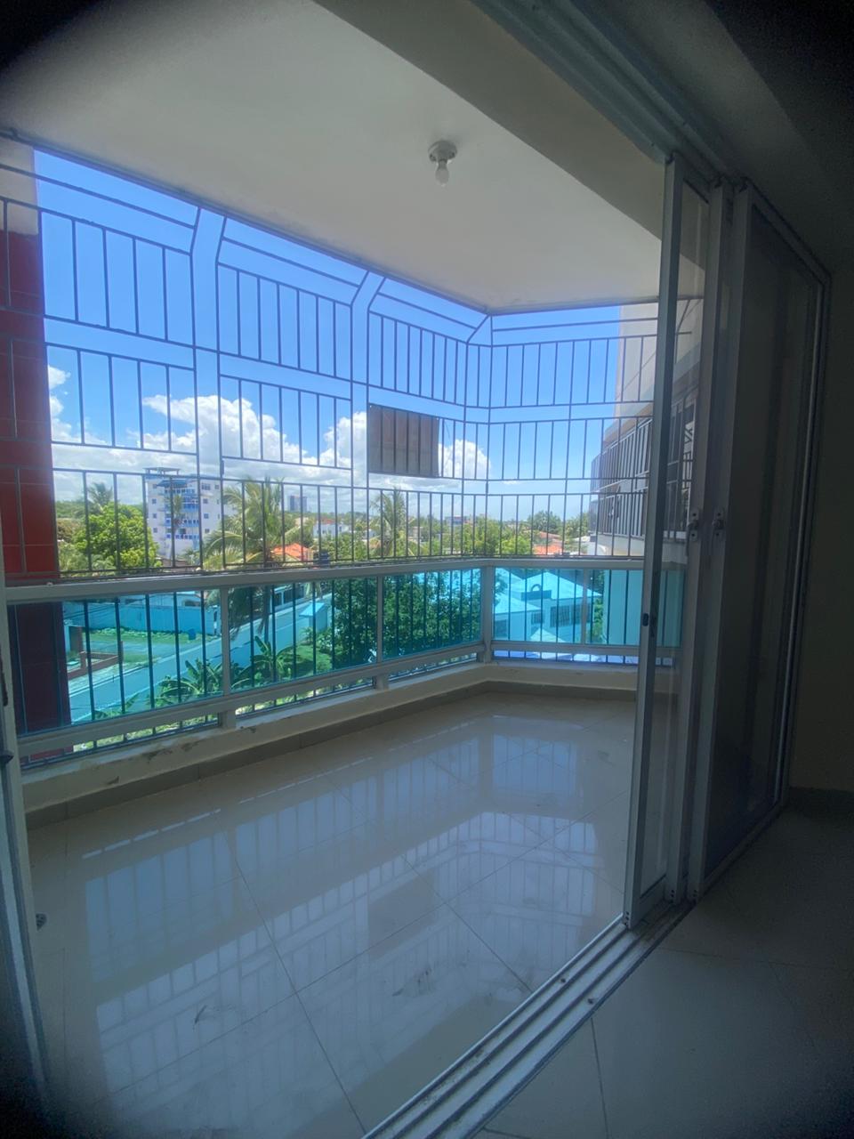 apartamentos - Apartqamento en venta en Reparto los tres Ojos