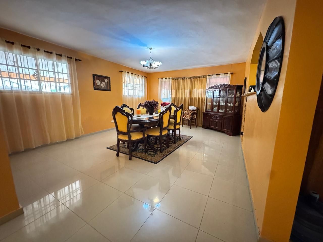 casas - Vendo casa espaciosa Prado Oriental, Sto. Dgo. Est 3