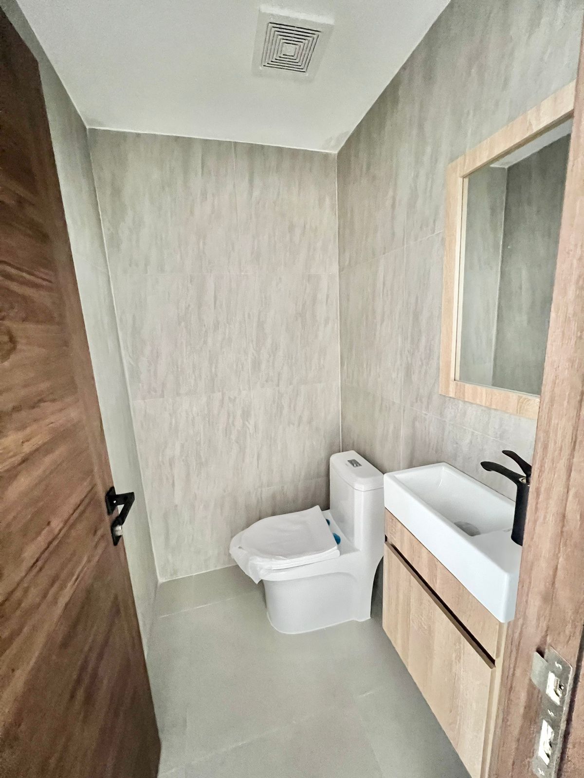 apartamentos - ALQUILO Piso 2 Con Terraza  En Viejo Arroyo Hondo 6