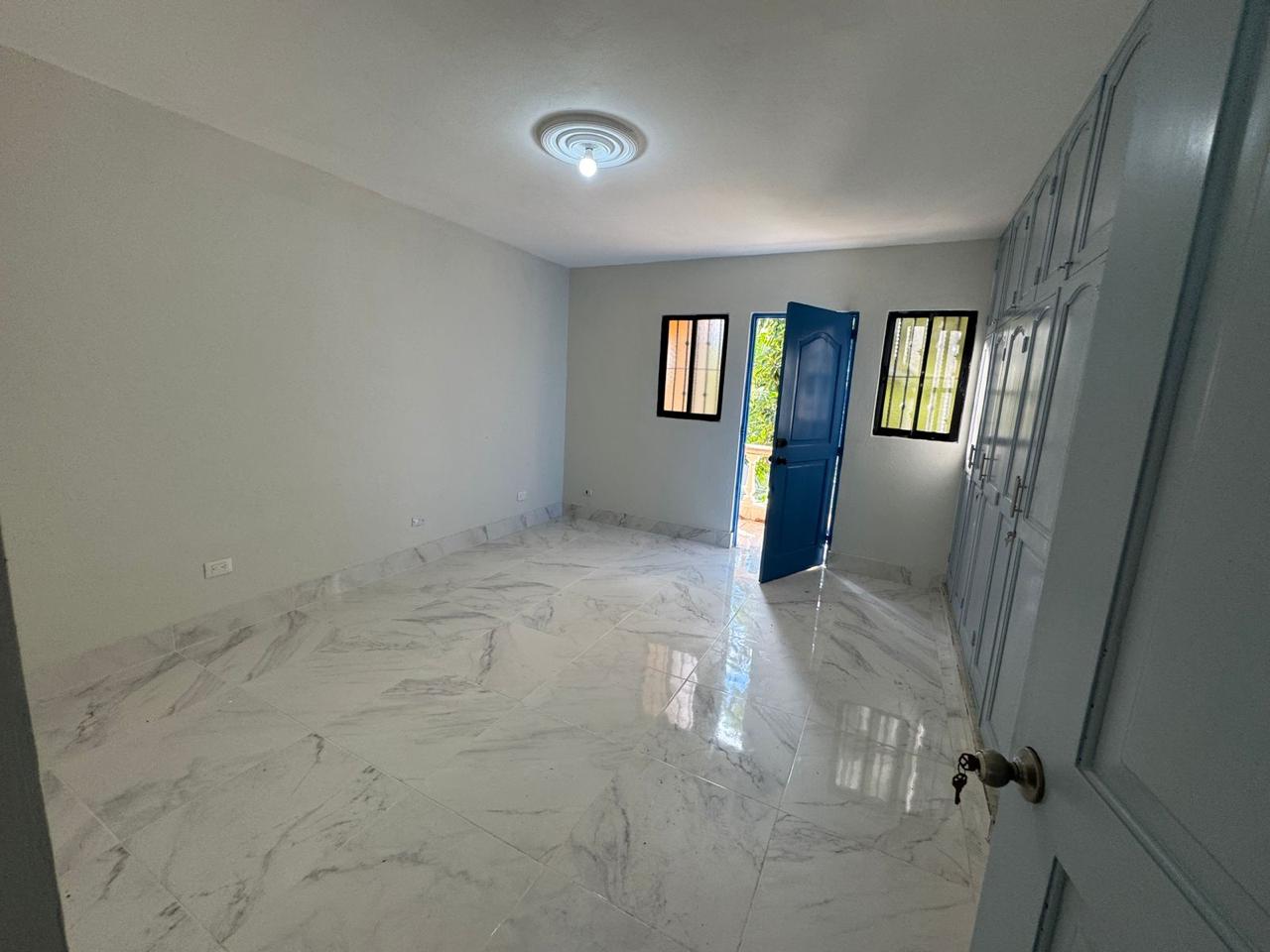 apartamentos - CASA EN VENTA EN JARDINES DEL NORTE, SANTIAGO.