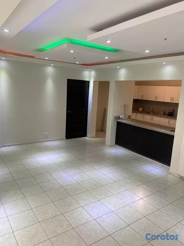 apartamentos - vendo primer nivel en el millón tres habitaciones dos baños parqueo servicio  5