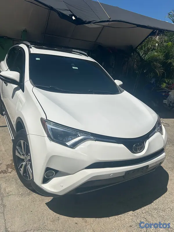 jeepetas y camionetas - Rav4 XLE 2018  6