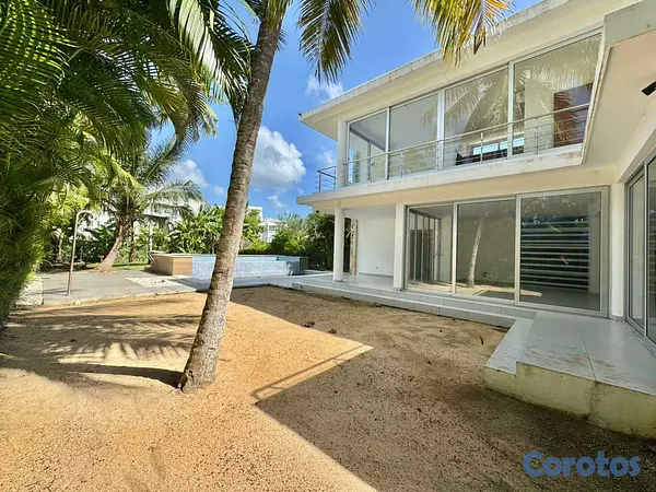 casas vacacionales y villas - Villa en Venta y Alquiler PLAYA NUEVA ROMANA 4
