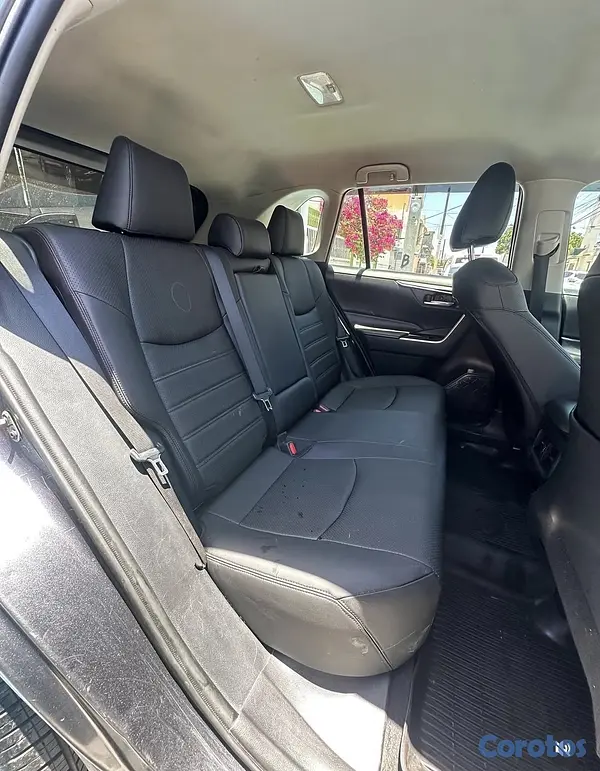jeepetas y camionetas - Toyota RAV4 XLE 2021 9