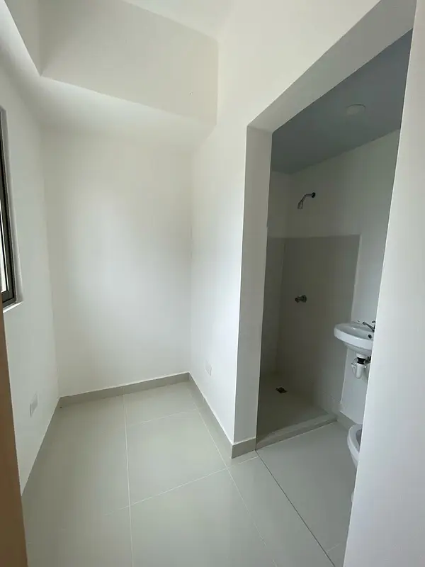 apartamentos - 🔵 Apartamento 2do piso con terraza en los prados  6