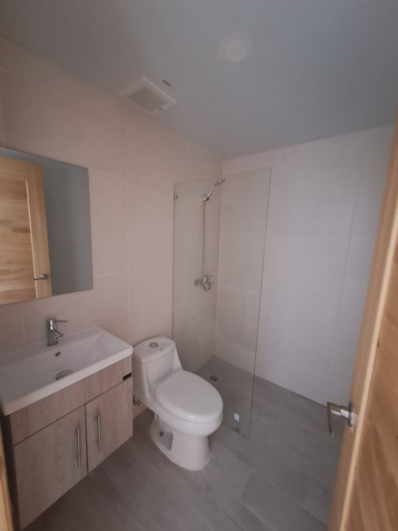 apartamentos - Apartamento Nuevo 3er piso En Los Prados 
 3