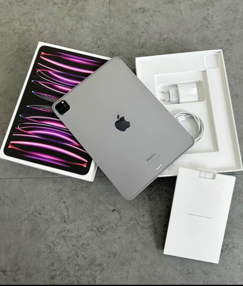 celulares y tabletas - Apple iPad Pro 2022 pant 12,9", Chip M2, 6th Gen, 1TB SSD, Cámara 12 Mp, Nueva 3